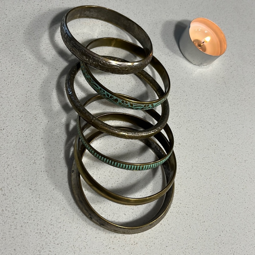 6 bracelets